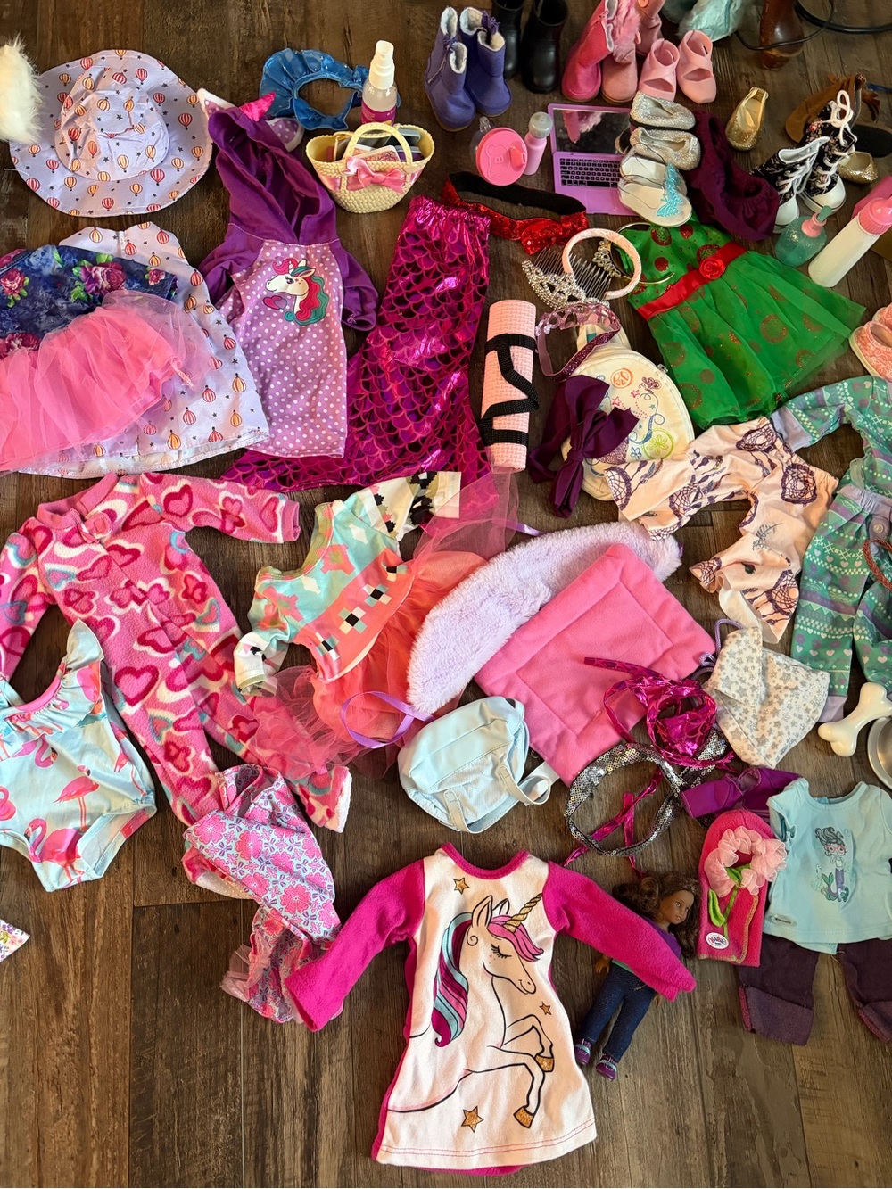 American Girl Doll Bundle - Picture 3 of 5